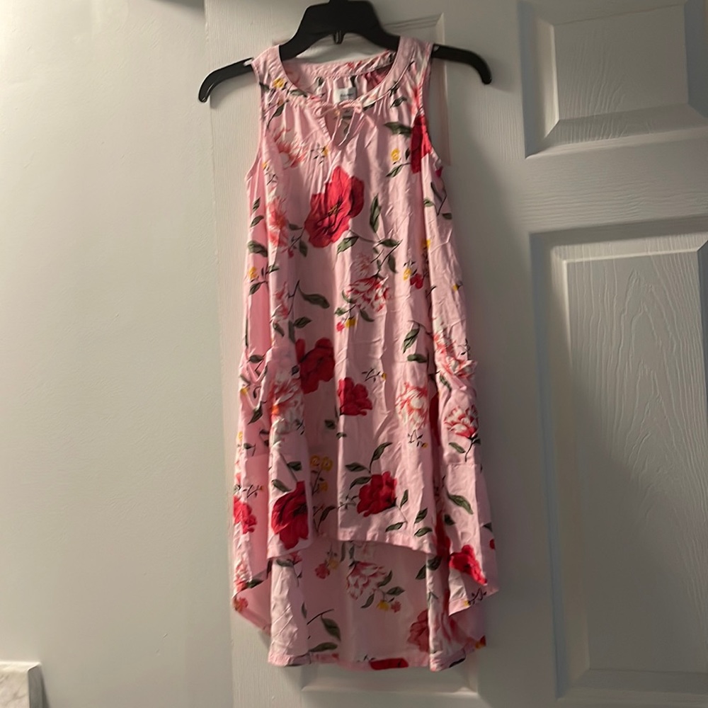 NWOT Old Navy Hi Low MIDI Floral Dress Size Medium with Pockets